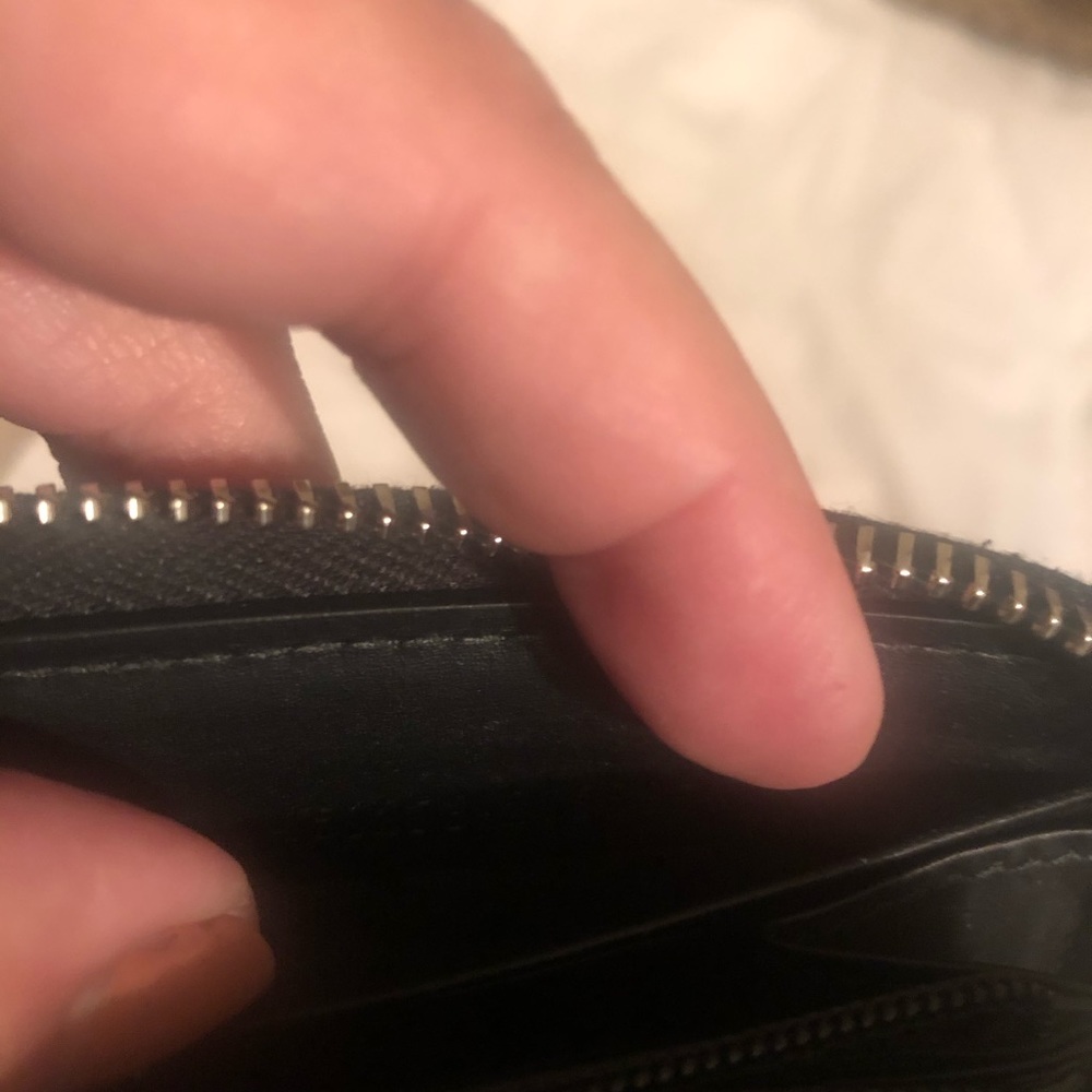 Authentic Gucci Bee Wallet - image 3